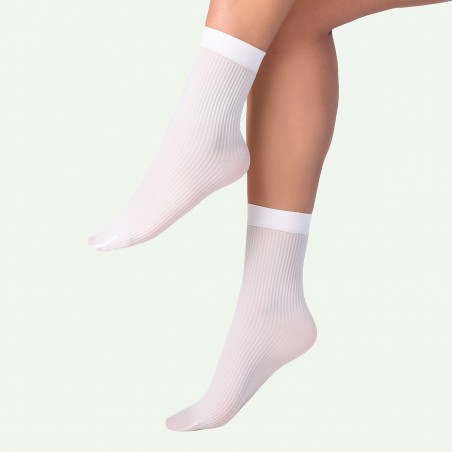 Mini media acanalada